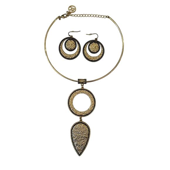 Goldtone Hammered Matching Statement Choker Necklace and Earrings Set Black Gold - Picture 1 of 4